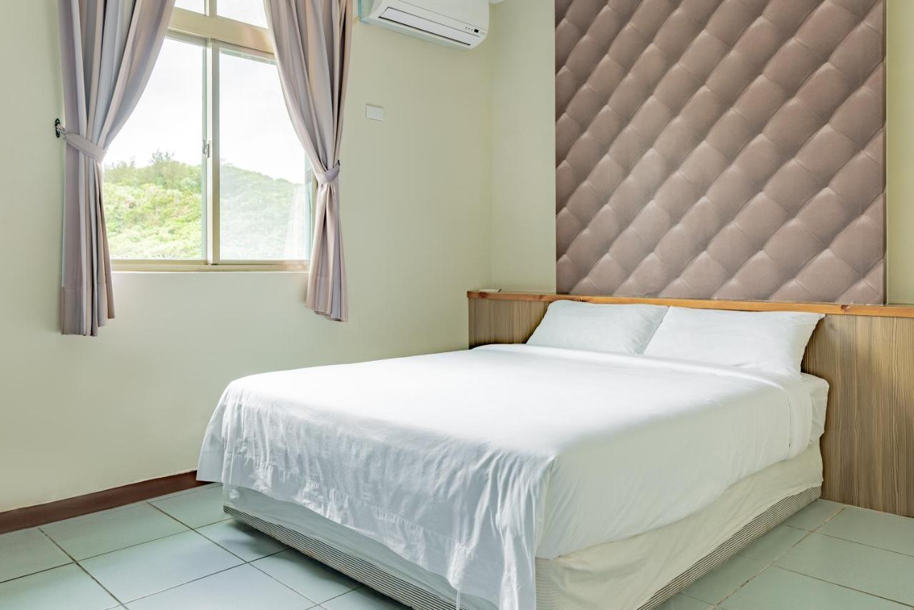 Star-Moon B&B Green Island Экстерьер фото
